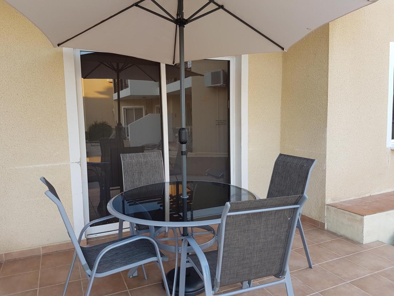 Sirena Sunrise, Apartment 4 Paphos Exterior photo
